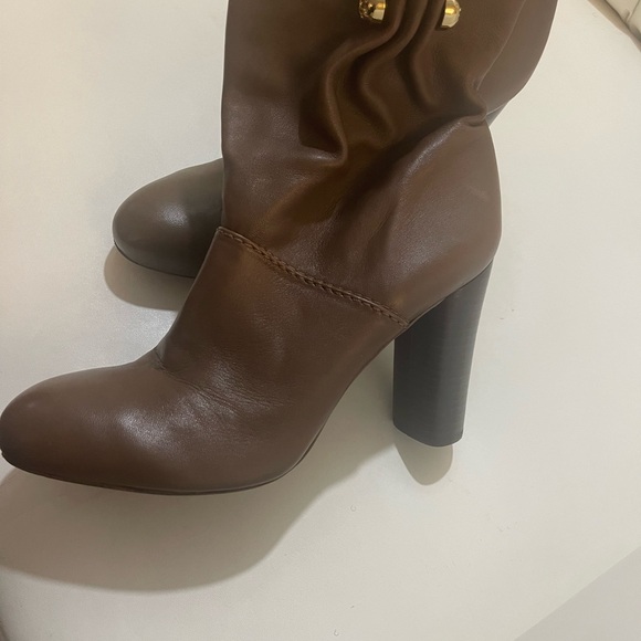 Tory Burch accent ring brown boots size 10.5 - Picture 5 of 15